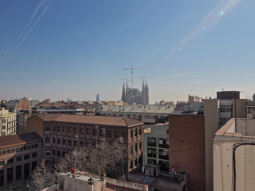 Sagrada Familia Attic Terrace Views Appartement Barcelone