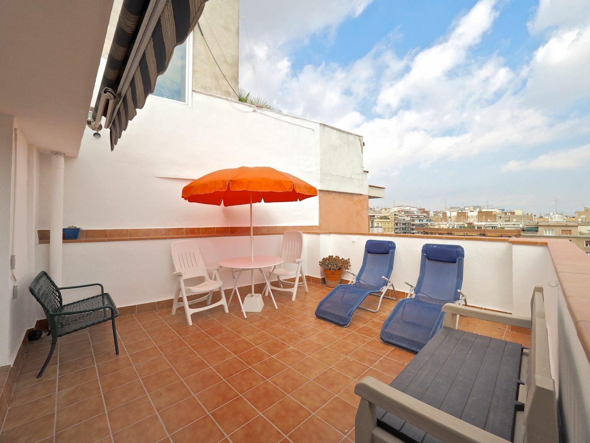 Sagrada Familia Attic Terrace Views Appartement Barcelone